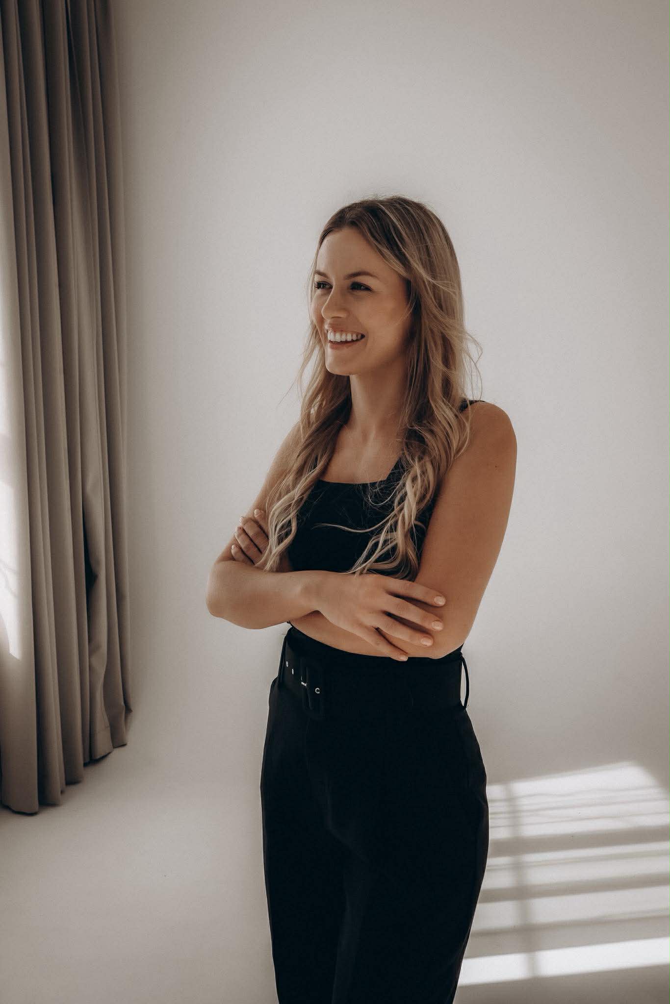 Daria — stylistka paznokci i podolog, salon O! Jak ładnie Warszawa